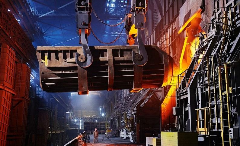 ЧерМК обновил оборудование машины непрерывного литья заготовок в металлургическом производстве
